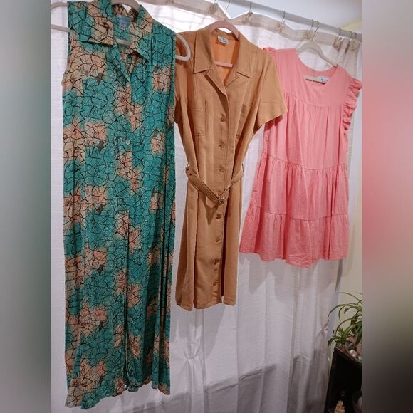 Bundle of 3 dresses,M ,favlux, el Corte frigles & sunflower.  Excellent conditio - Picture 1 of 10